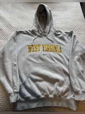Vintage Y2K University of West Virginia Nike Team Center Swoosh Hoodie Size M